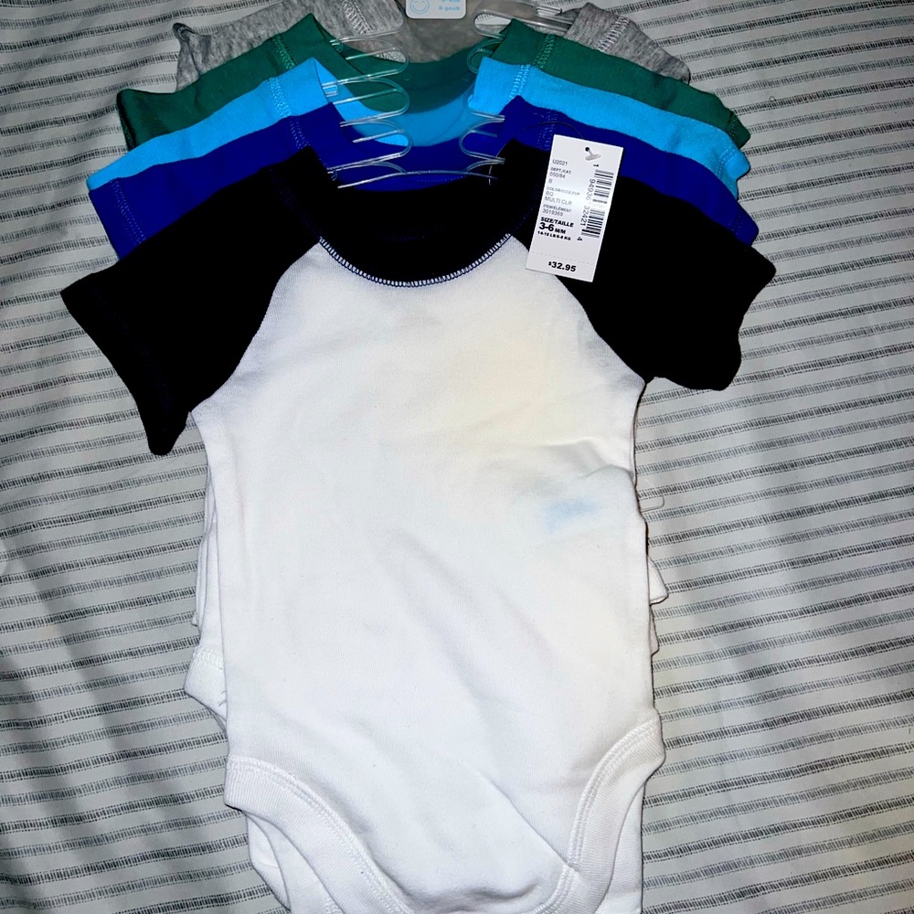 The Children’s Place 5-piece Onesie Set
